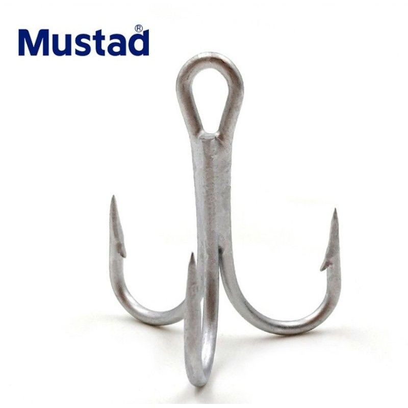 Mustad 5X Strong Treble Hook for Saltwater Fishing
