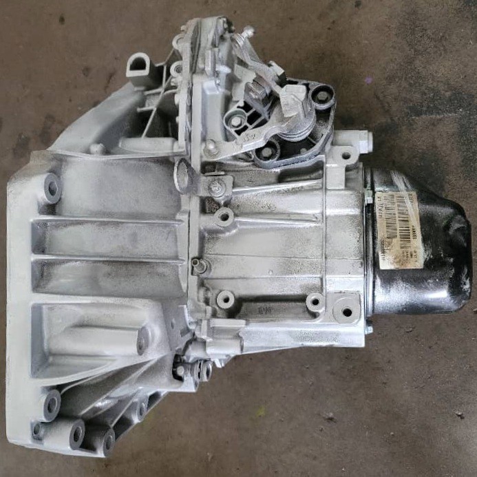 Nissan NV200 Latio Livina manual MT gearbox REBUILD 5 speed