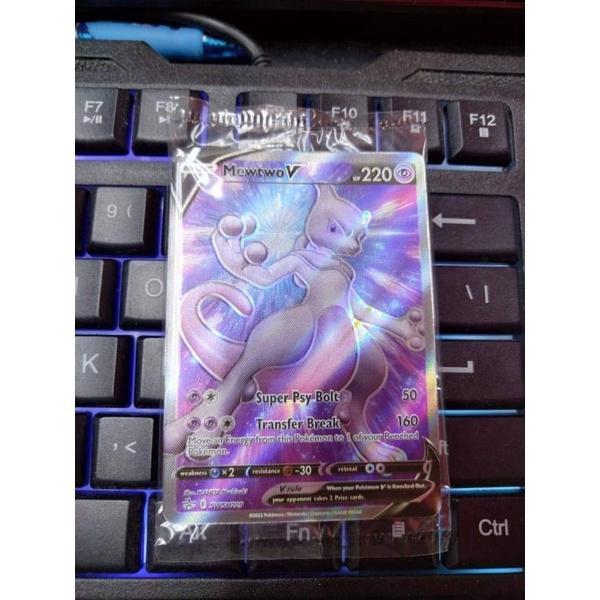 Mewtwo V Basic Hp 220 Psychic Foil #SWSH229 Pokemon 2022 Card