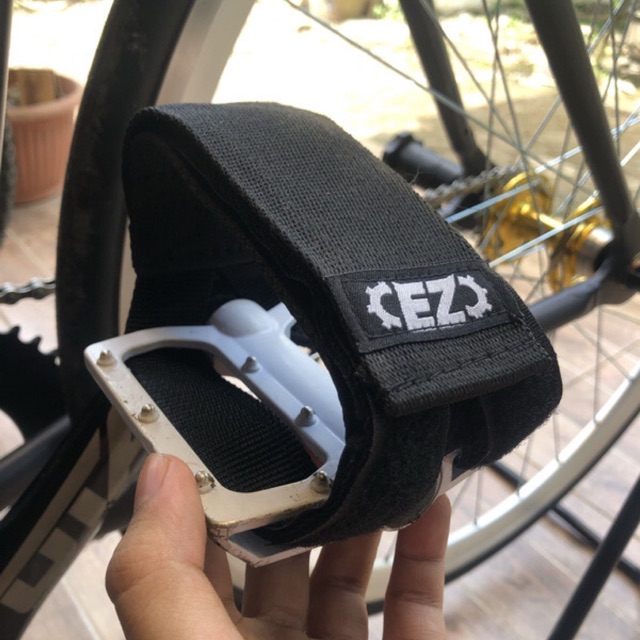 Fixie strap deals pedals