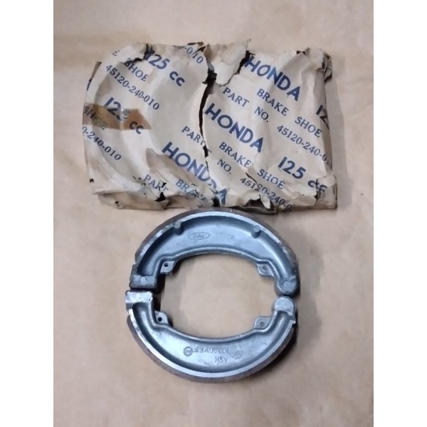 Honda CB125 CB175 CB200 SL350 Rear Brake Shoes 45120-240-010 original ...