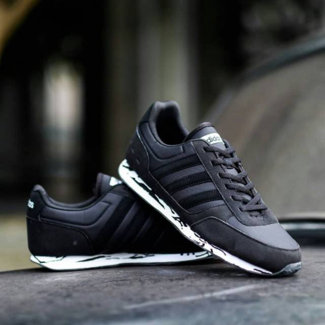 adidas gazelle silver green womens adidas Turnaround Winterized Mid Top - Black/Grey/Black main image 0