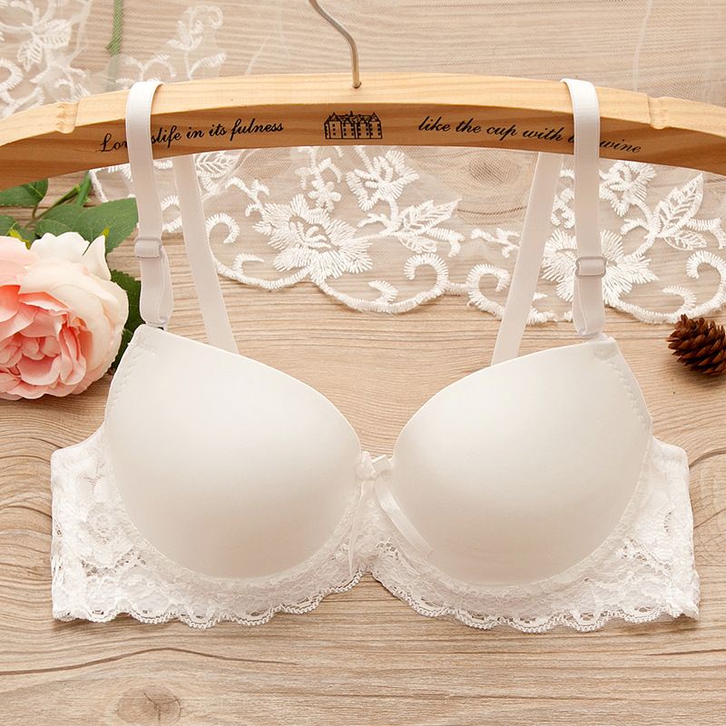 34/75 , 3/4 cup Young style Japanese Mold cup ladies bra.