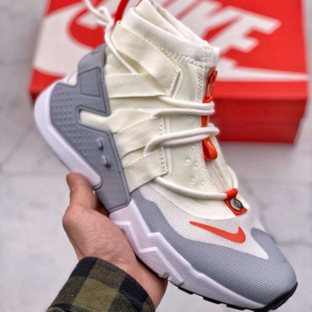 Huarache gripp white best sale