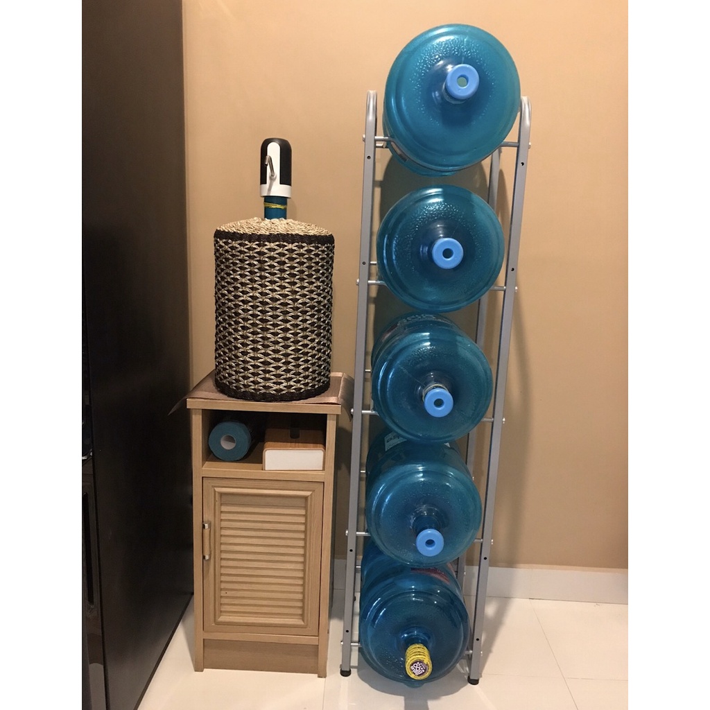 Water store dispenser rack