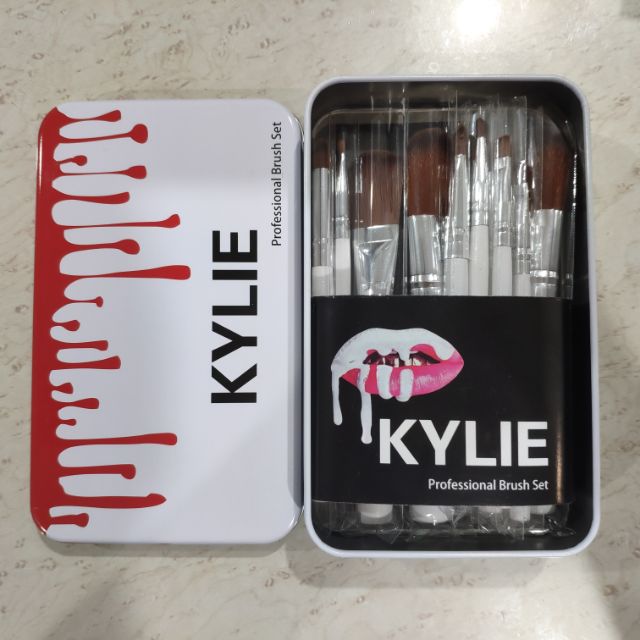 Kylie deals brush set