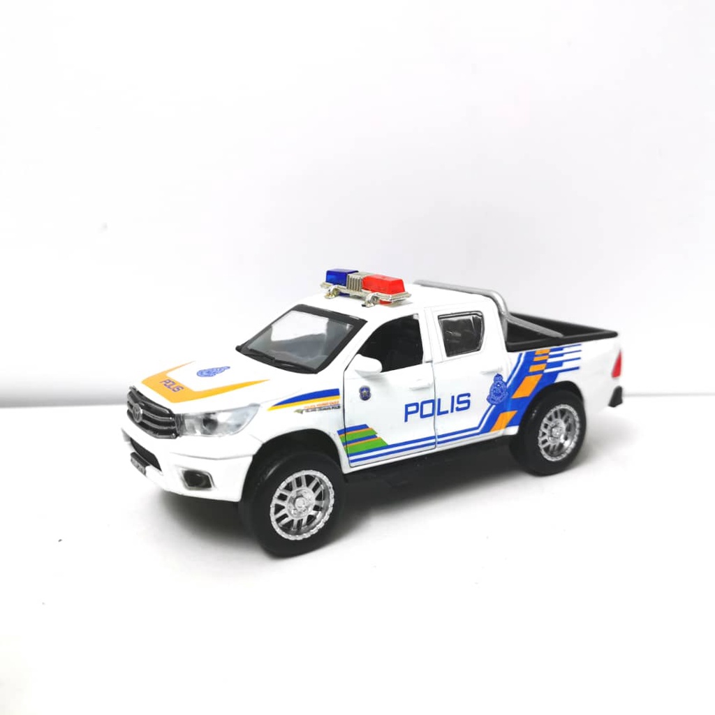 Polis Malaysia pdrm toyota hilux revo nissan towing tow truck van ...