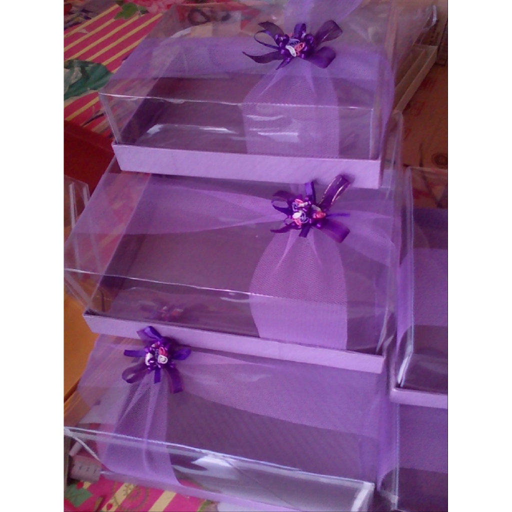 Kotak duit hantaran, Hobbies & Toys, Stationery & Craft, Flowers & Bouquets  on Carousell