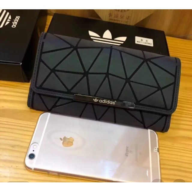 Adidas store 3d wallet