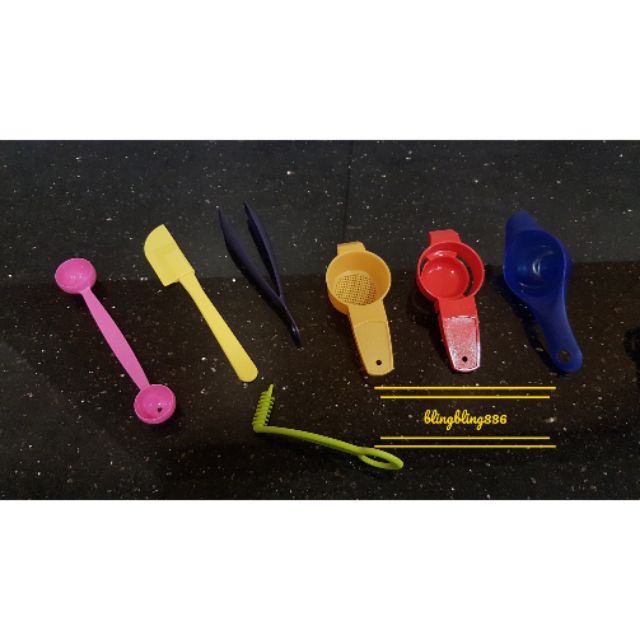 Tupperware mini baking top set