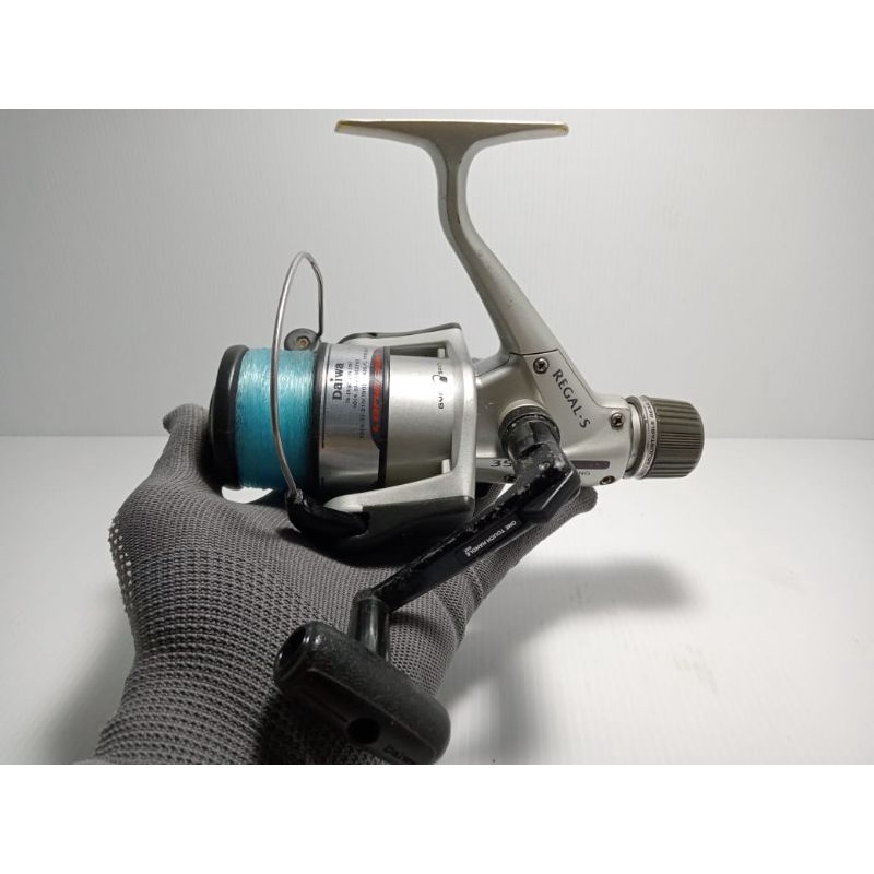 daiwa 3550 reel Sweepfire-RA Spinning and it causes less casting friction for longer and easier casting. Daiwa Regal-S 3550B (4000 Size)