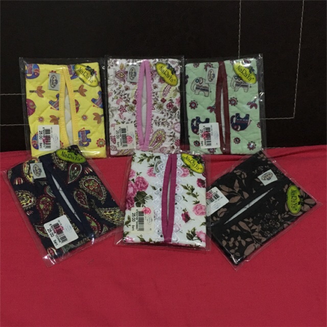 Naraya best sale tissue pouch