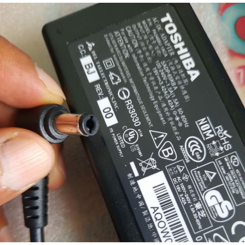 Toshiba Laptop Charging Adapter 19V 3.42A 5.5mm x 2.5 mm Shopee Malaysia