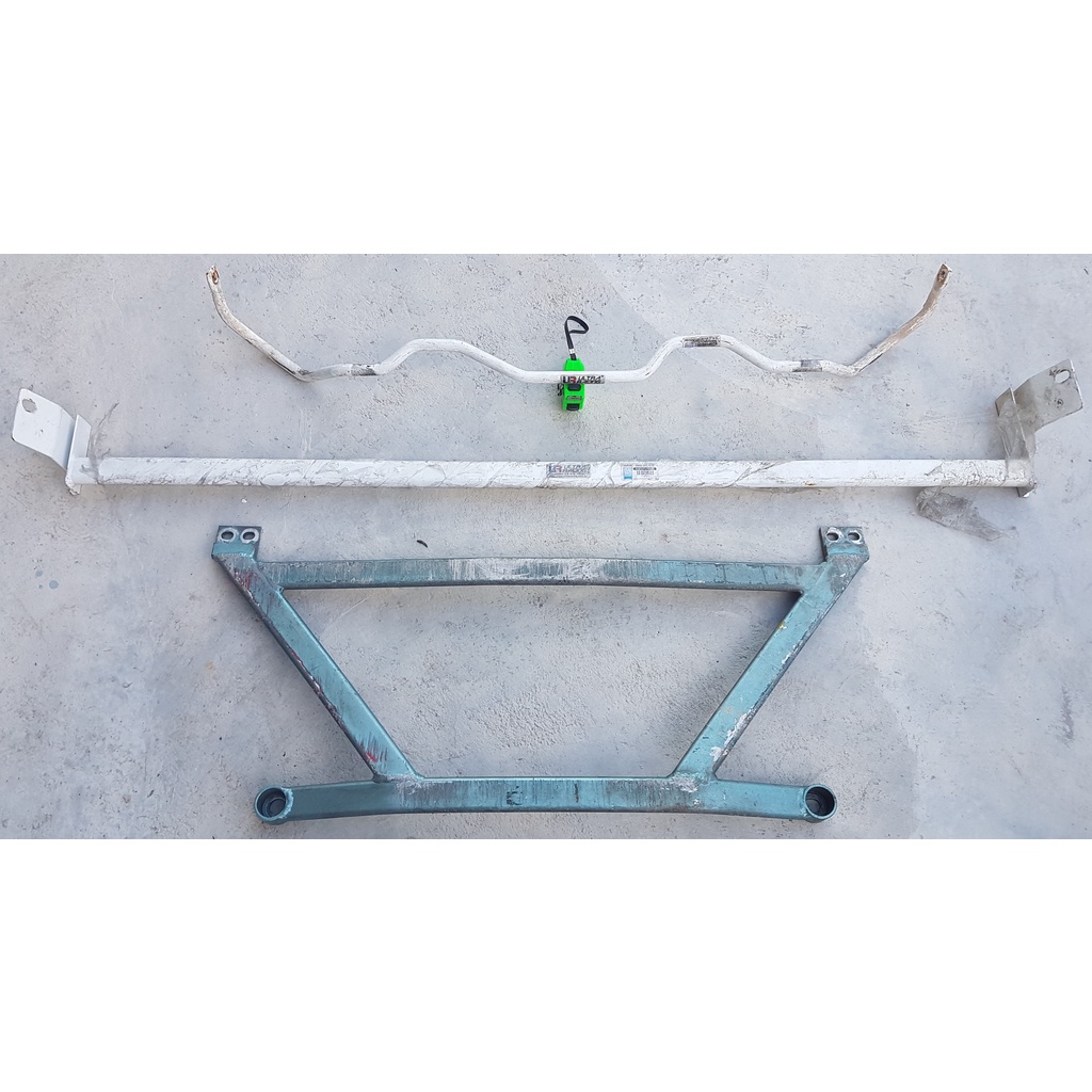 Civic FD FD1 FD2 Ultra Racing bar rear room undercarriage anti roll