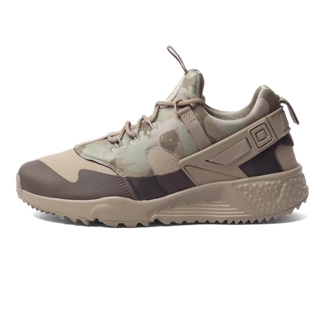 Desert on sale camo huaraches