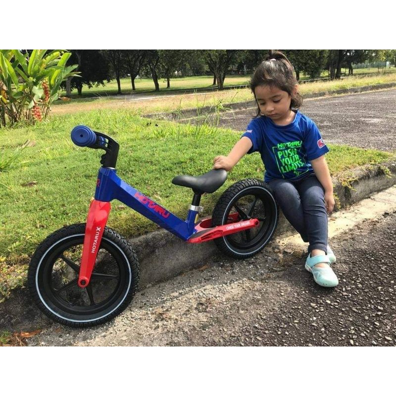 Hotaru balance bike deals