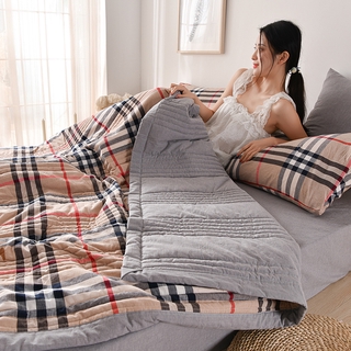 Burberry on sale summer quilt