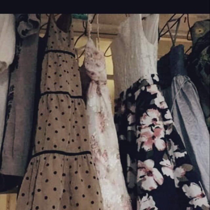 bundle of women clothes. - Fan shop
