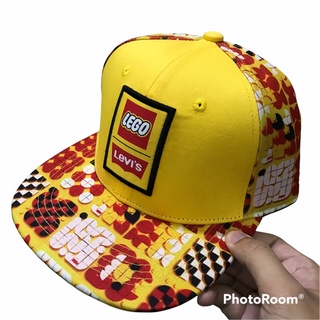 Levis lego online hat