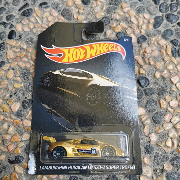 Hot wheels lamborghini huracan deals super trofeo