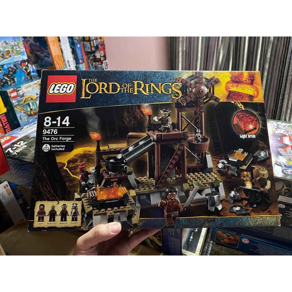  LEGO The Lord of the Rings The Orc Forge #9476 : Toys & Games