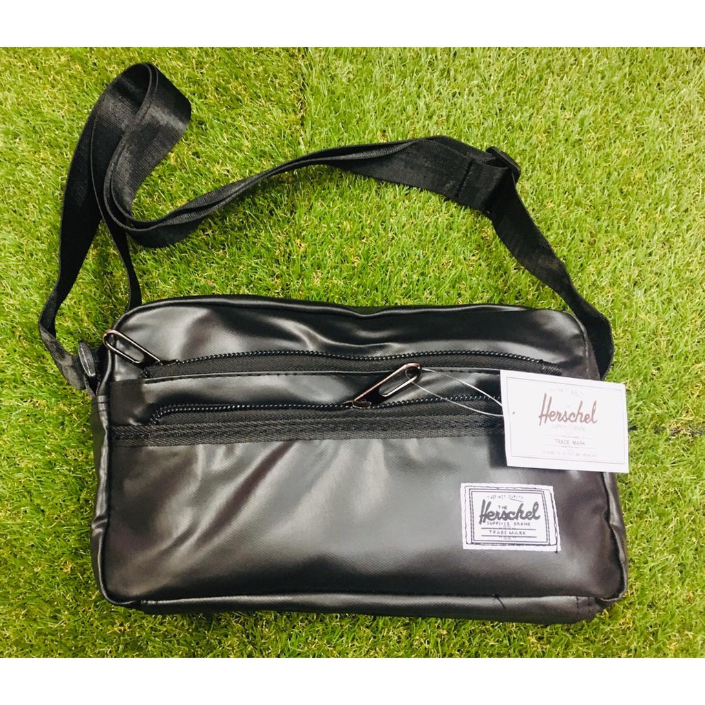 READY STOCK MALAYSIA Herschel Sling Bag men s Sling Bag Lelaki Shoulder Bag Massanger bag Shopee Malaysia