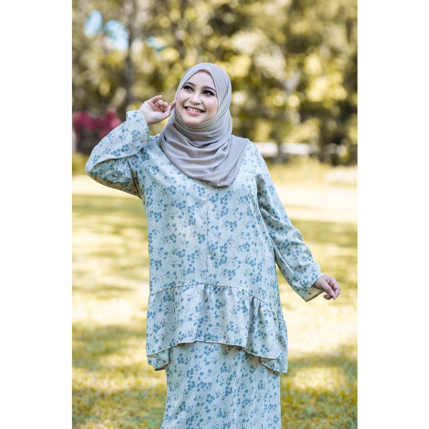 View Baju Raya Plus Size 2022 Collection Plus Size Muslimah Sheila Ruffle Kurung Set 21137