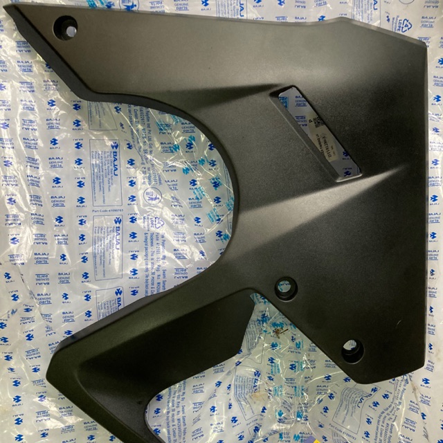 LOWER FAIRING LH RH SIDE RS200 PULSAR BAJAJ Shopee Malaysia