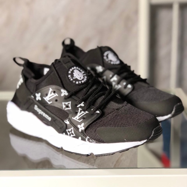 Huarache nike clearance supreme