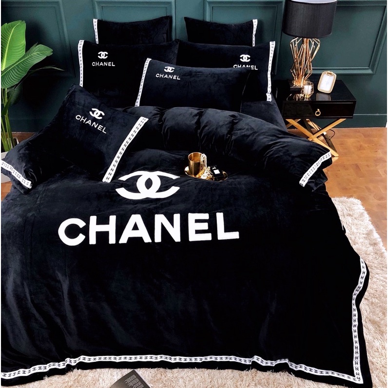 Classic Black Cadar Chanel Fitted Bed Sheet Milk Velvet Material Luxury  Cadar Bergetah Comfortable 4 Pieces Bedding Set | Shopee Malaysia