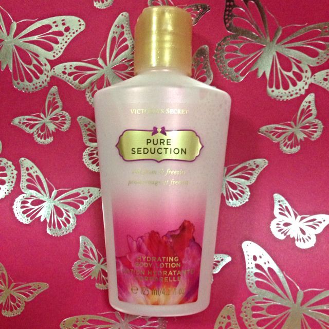 Red plum discount freesia victoria secret