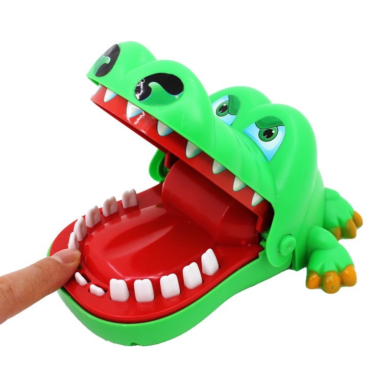 Family toys Finger Biting Crocodile bite game toys tricky tos biting ...