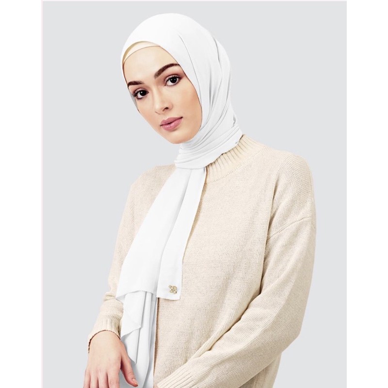 naelofar eyelash shawl