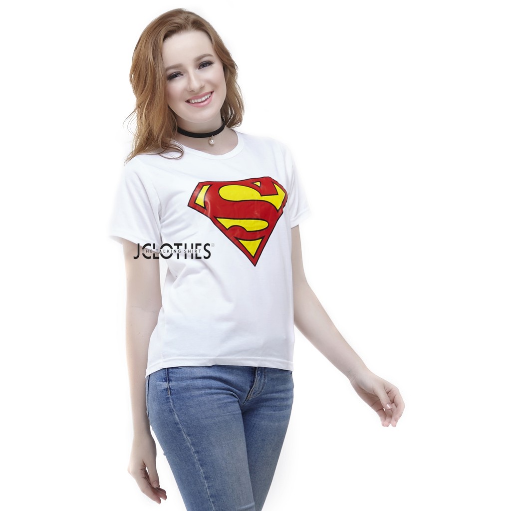 Girl wearing superman 2025 t shirt tumblr