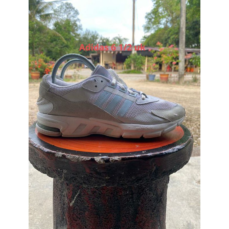 Kasut on sale adidas running