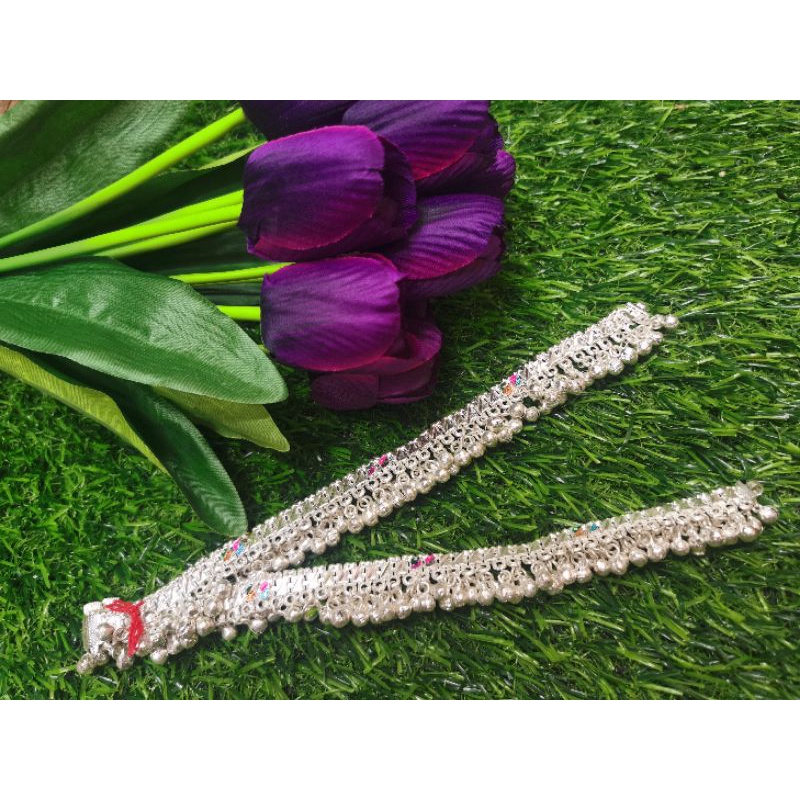 STYLISH LOOK SILVER LIKE WHITE METAL CHAIN ANKLET VELLI KOLUSU/GOLD