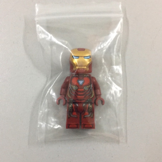 Lego iron man sales infinity war minifigure