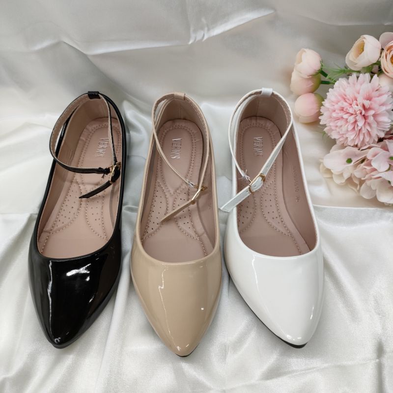 Vern's 11034510 Ladies Elegant Pointed Toe Wedding Flat Fashion Shoe ...