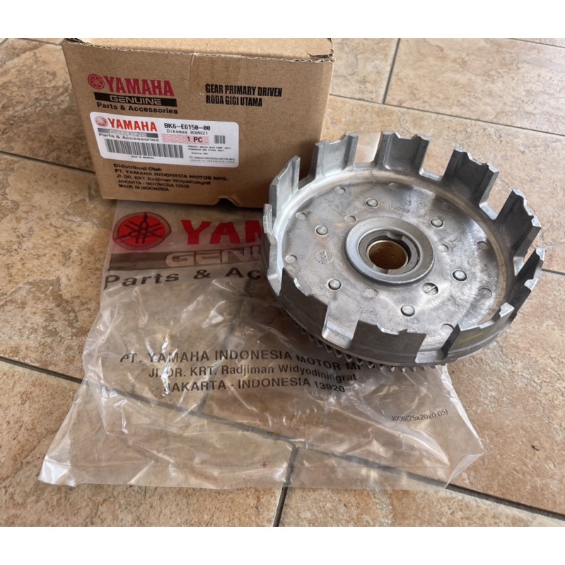 Yamaha r15 clutch gear assy Gigi clutch klutch original Yamaha Shopee