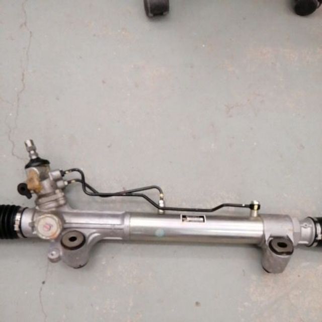 Hilux discount steering rack