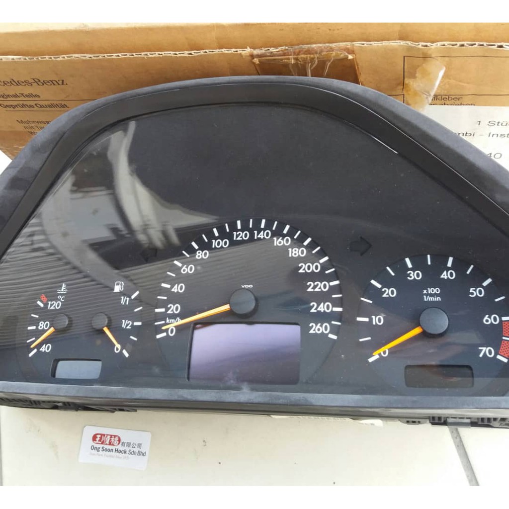 W210 speedometer instrument cluster original Mercedes 210 540 1611
