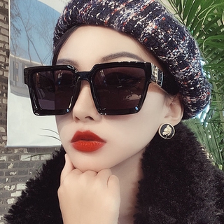 Large Frame Korean Sunglasses Men Women Design Style Viral UV400 Cat Eye