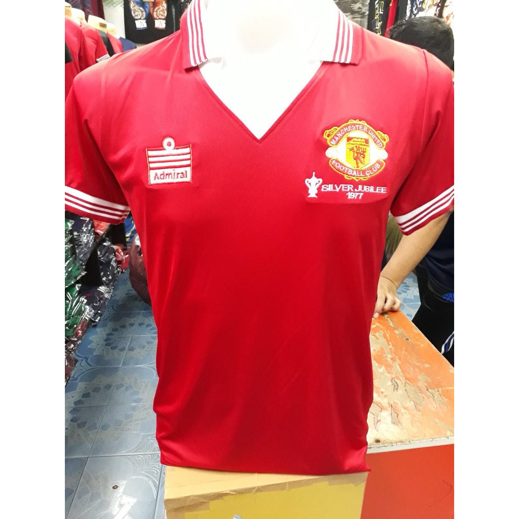JERSI RETRO MANCHESTER UNITED 1977 | Shopee Malaysia