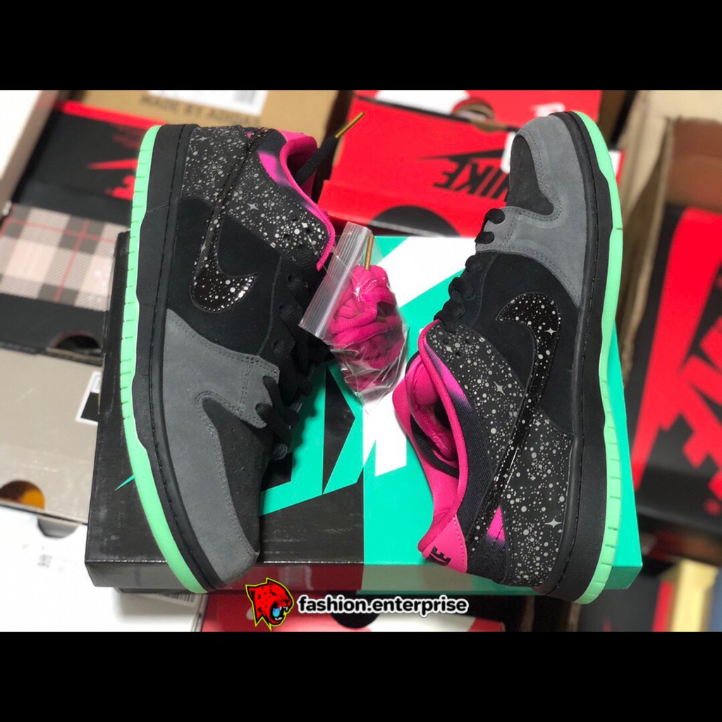 Nike dunks clearance northern lights 13