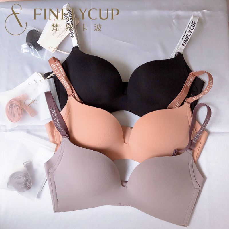 🇲🇾Malaysia Ready Stock Invisible bra Strapless Butterfly Nu Bra Silicone  Push-Up A,B,C,D Cup non-wired bra