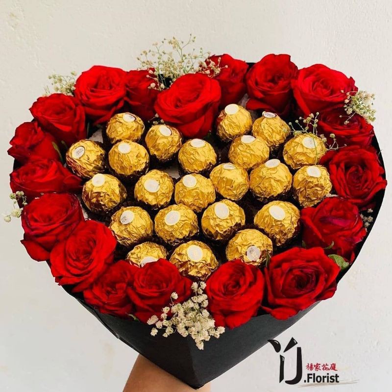 Love Shape Ferrero Rocher Preserved Flower Box愛心巧克力永生花盒 | Shopee Malaysia