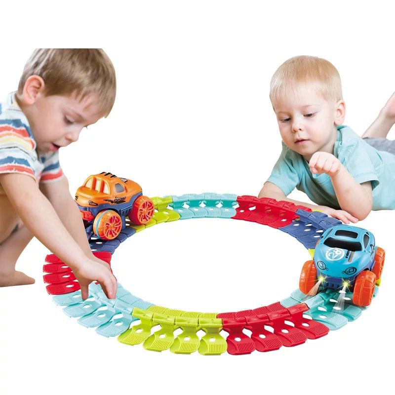46pcs Changeable Track With LED Light-Up Race Car flexibility track ...