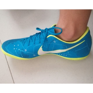 Neymar on sale futsal shoes