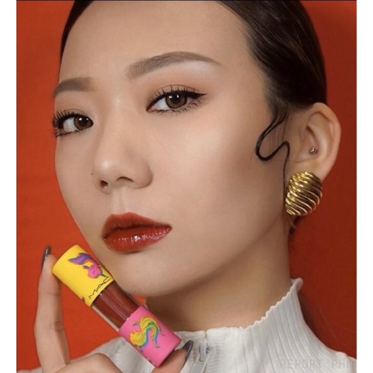 MAC Versicolour Varnish Cream Lip Stain (Moon Masterpiece Collection