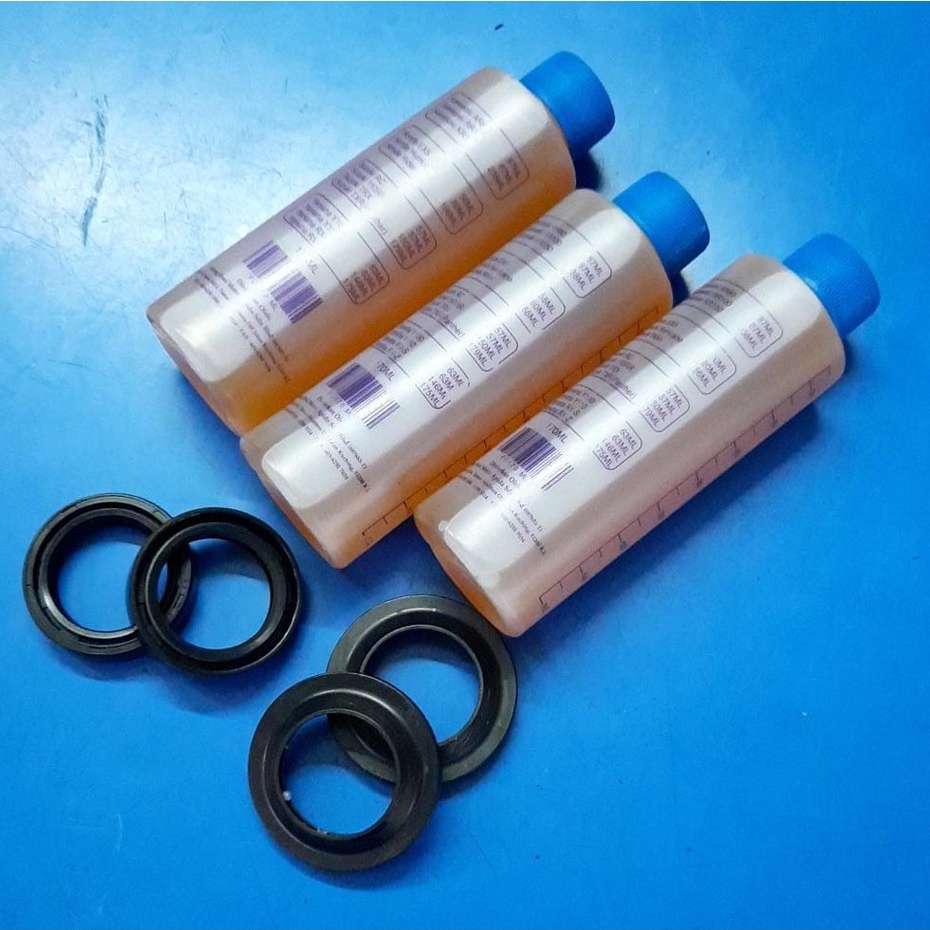 SYM VTS 200 - Fork Oil Seal Set + Dust Seal Set + Fork Oil (3 Pcs ...